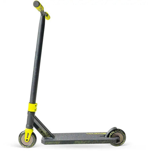 MADD GEAR Viral Rave Scooter - NEON