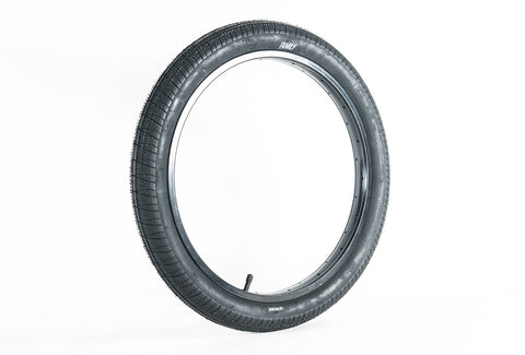 FAMILY Tyre 18" x 2 x 2.25" - BLACK