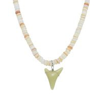 CLASSICS 77 Natural Peachy Tone Shell Heishi Chocker With Resin Tooth