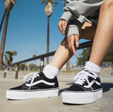 VANS UA Old Skool Stackform - SUEDE/CANVAS BLACK/TRUE WHITE