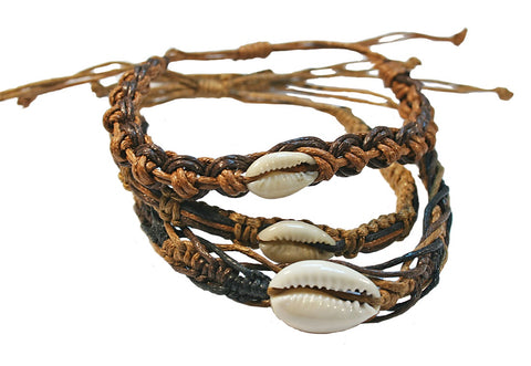 CLASSICS 77 - 3 Strand Natural Cowrie Shell Bracelet