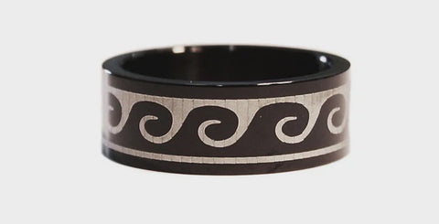 CLASSICS 77 - Black Plated St. Steel Wave Ring