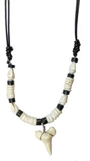 CLASSICS 77 Black Resin Shark Tooth Adjustable Choker With Seashells